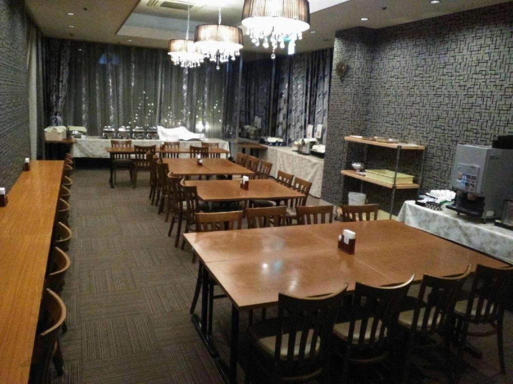 Royal Hotel Uohachi Тойота Экстерьер фото