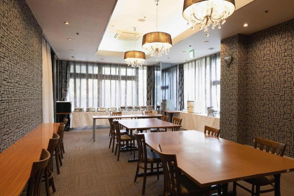 Royal Hotel Uohachi Тойота Экстерьер фото